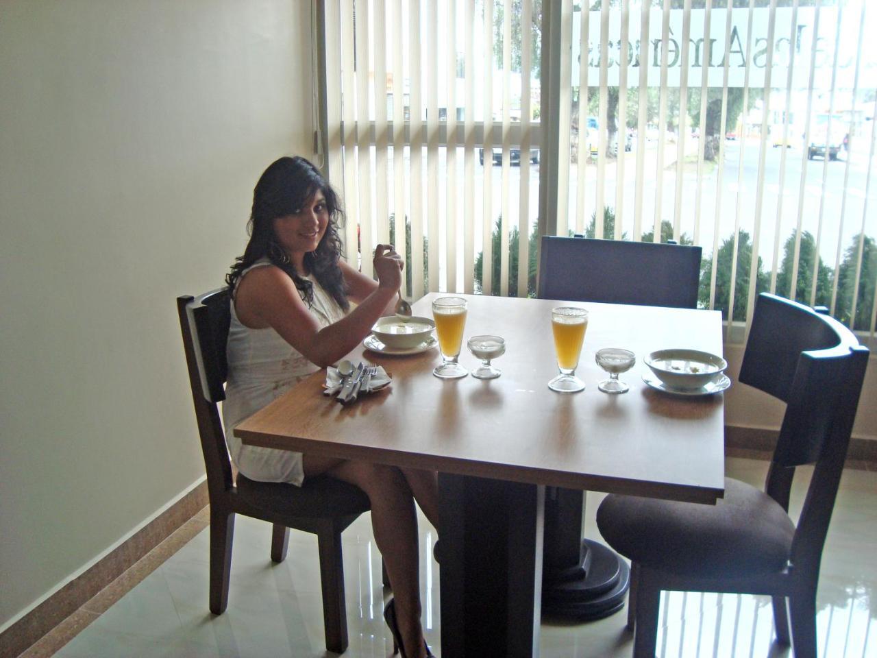 Hotel de las Américas - Ambato Esterno foto